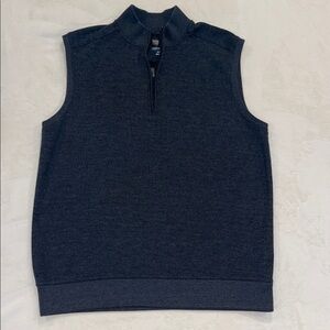 Greg Norman Medium Men's Dark Gray Quarter Zip-Up Sweater Vest